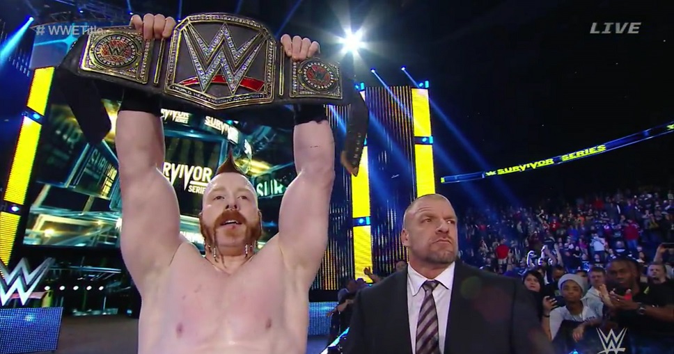Sheamus-Cashes-In-on-Roman- ...