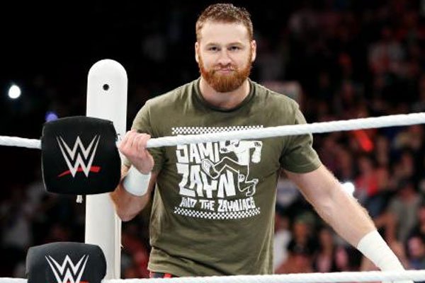 Sami Zayn Comments On His Shoulder Injury - SEScoops