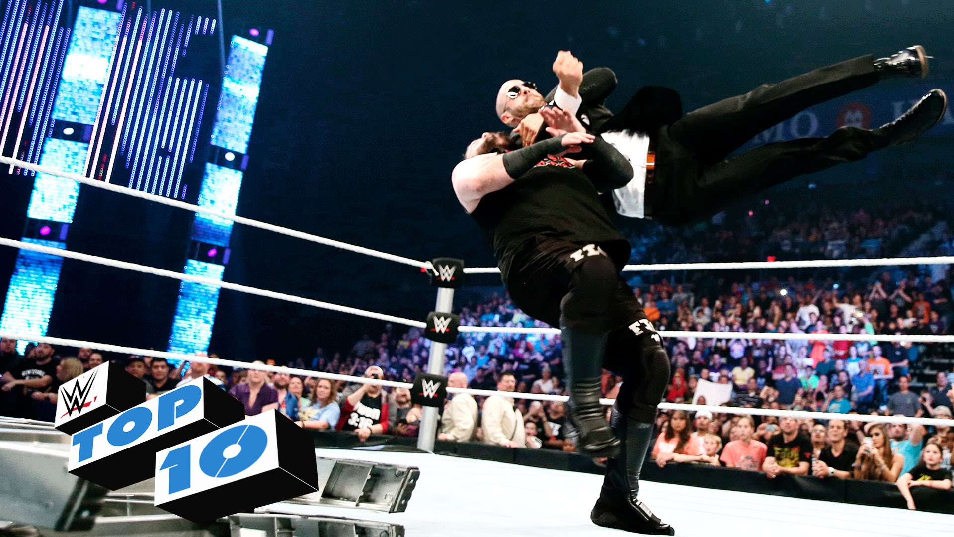 Down moment. SMACKDOWN 02 04 2021.