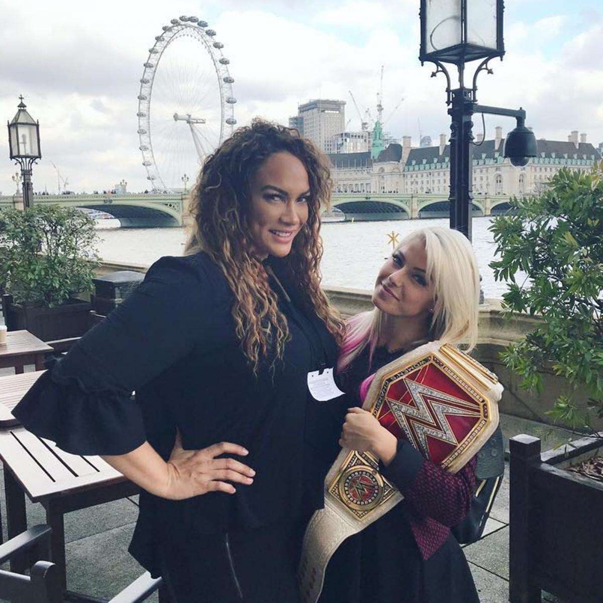 bliss and nia in paris