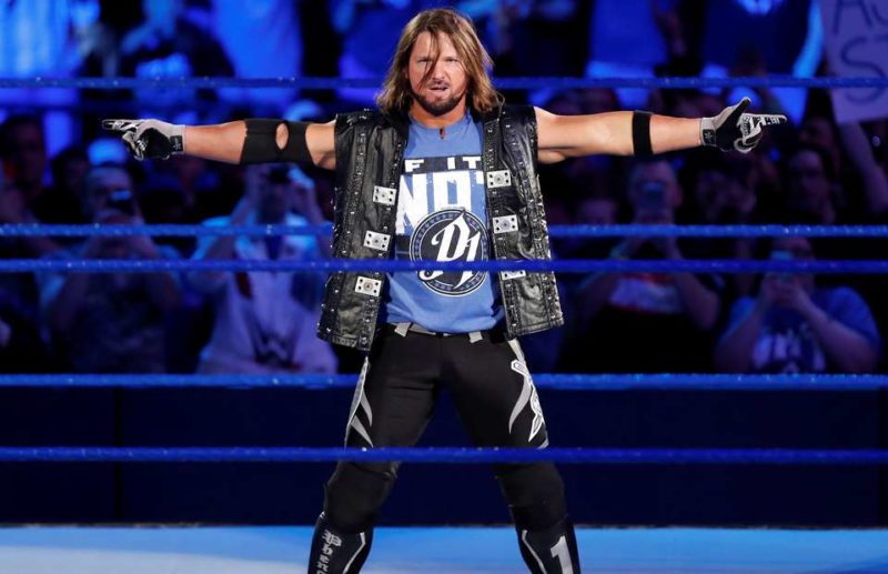 WWE: AJ Styles cambia il nome di una stable