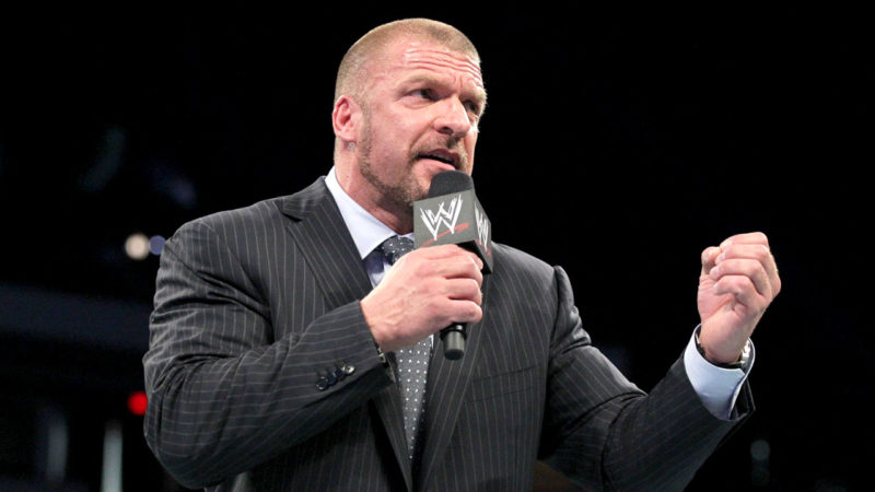 FOTO: Triple H omaggia il Real Madrid con un WWE Title personalizzato