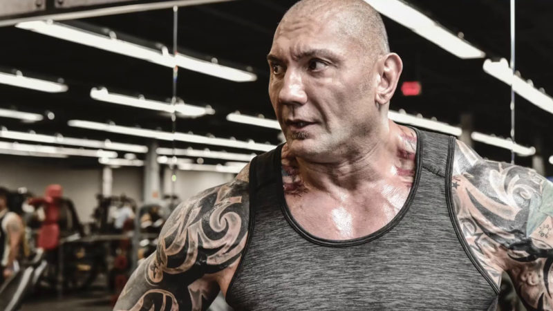 FOTO: Batista svela il suo nuovo tatuaggio