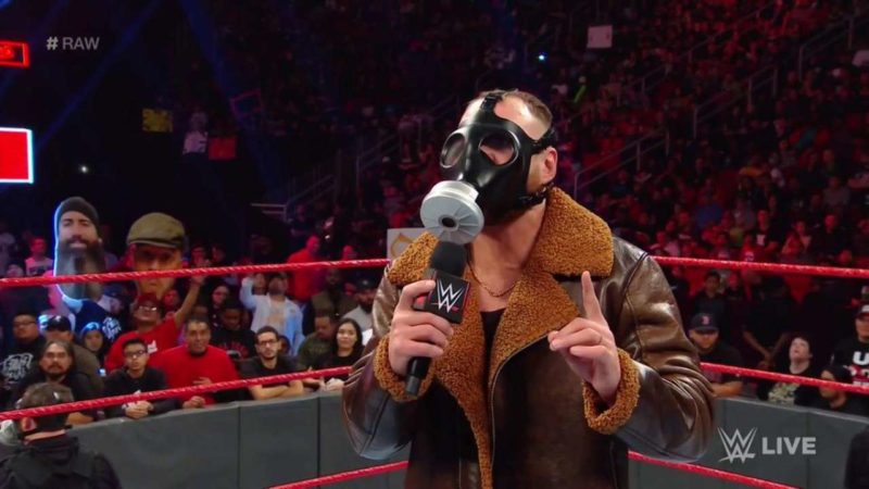 WWE: Che tipo di rinnovo contrattuale era stato offerto ad Ambrose?