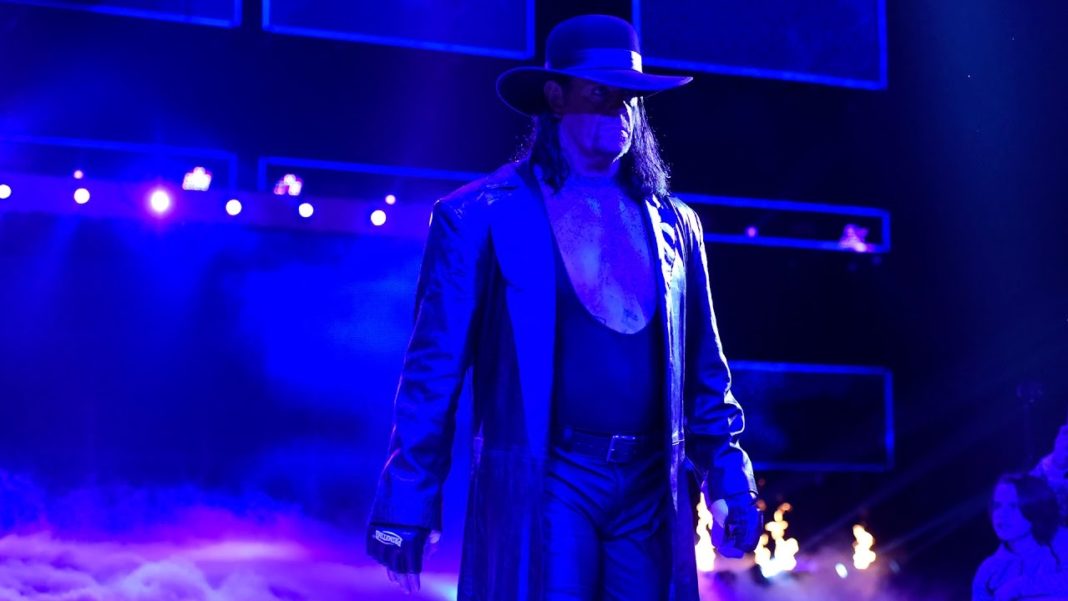 VIDEO: The Undertaker riappare per Halloween