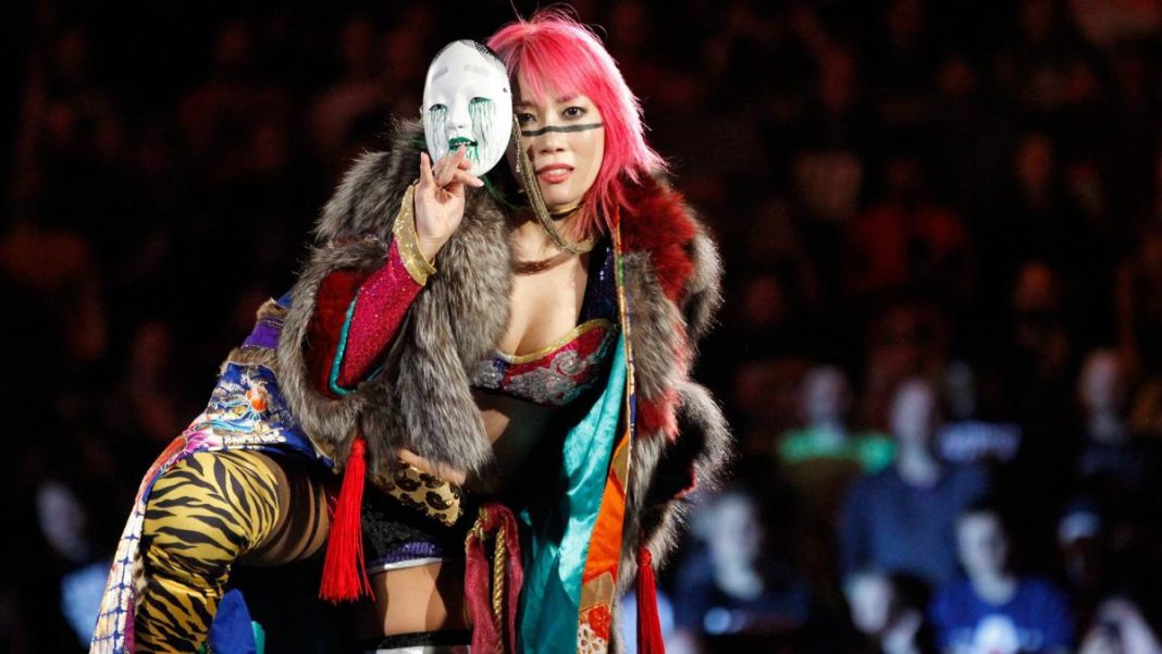WWE: Momenti di paura per Asuka, sfugge ad una sparatoria