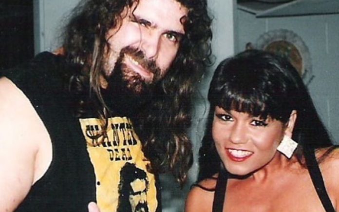 WWE: Mick Foley ricorda Nancy Benoit, vorrebbe vederla nella Hall of Fame