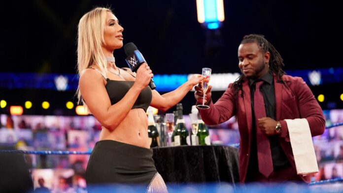 WWE: Sasha Banks accende la sfida con Carmella in vista di TLC – Spoiler