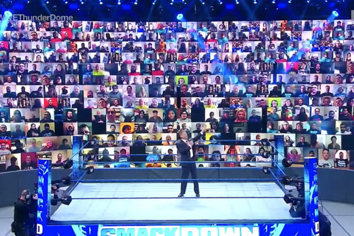 WWE: Chi c’è dietro l’idea del tifo trasmesso dal ThunderDome?