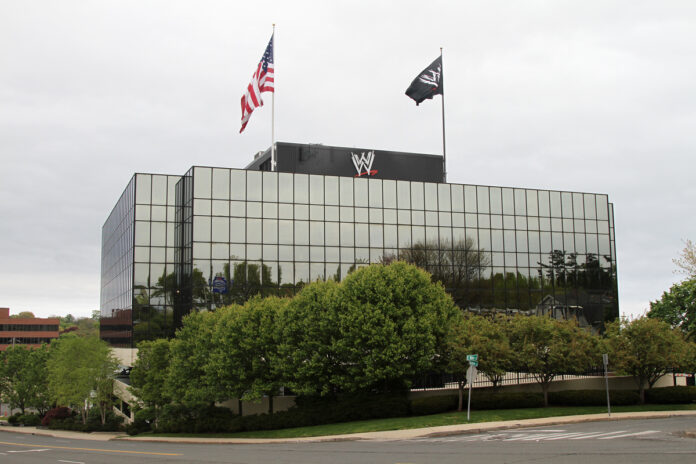 WWE: Rimandato il “trasloco”, per ora si resta alle Titan Towers fino a Wrestlemania
