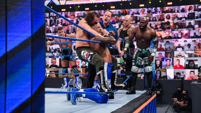 WWE: Teddy Long non perde il vizio, 10 Man tag-team in scena a SD – Spoiler