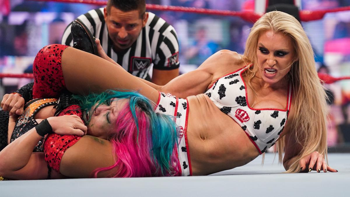 WWE: Problemi per Charlotte, il suo match oscurato diverse volte durante Ra...