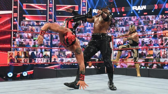 WWE: Si rivedono Mace e T-Bar, i Lucha House Party i loro avversari di serata – Spoiler