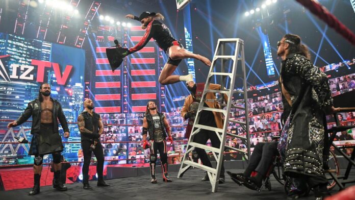 WWE: Monday Night Riddle, ancora senza Orton è stata una serata difficile per il King of Bros – Spoiler