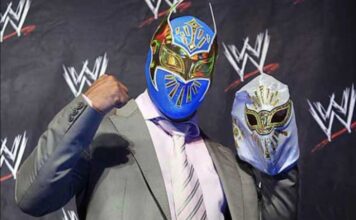 CMLL: Mistico omaggia con la sua Maschera la scomparsa di Black Warrior