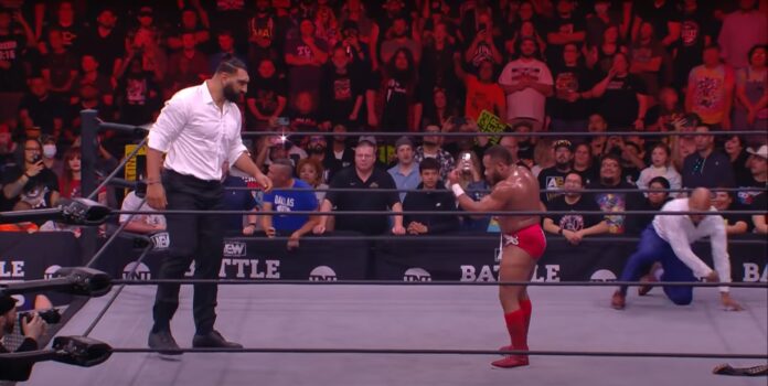 AEW: Satnam Singh maltratta il campione ROH Gresham e altri, ma Samoa Joe lo mette in fuga
