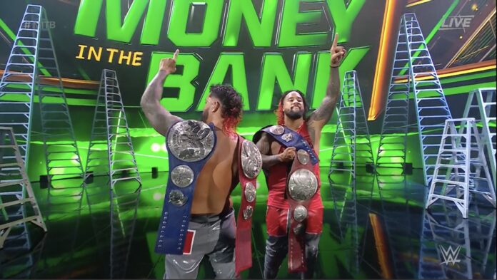 WWE: Gli Usos si confermano campioni a Money in The Bank in un gran match ma dal finale controverso