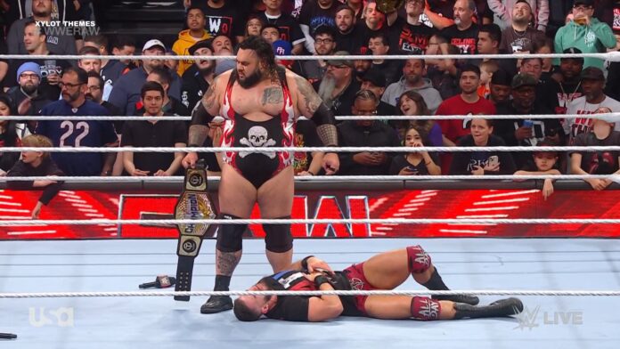 WWE: Bronson Reed fa sul serio, al tappeto Lashley e Theory nel primo confronto tra i tre
