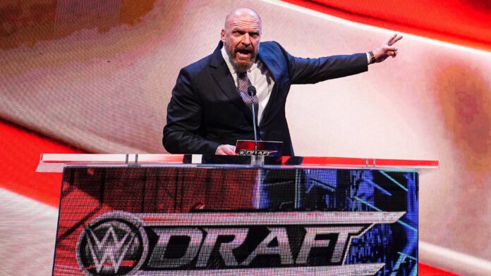 WWE: Raw prende Rhea Ripley, SmackDown sceglie Theory, tutti i risultati del draft