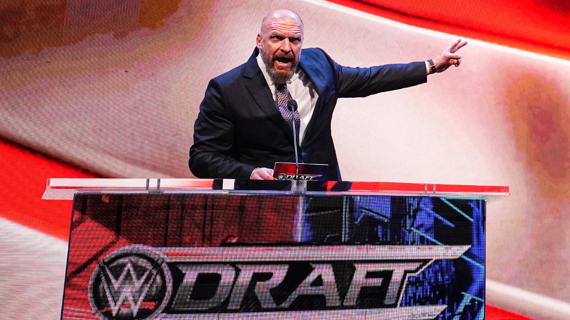 WWE: Rivelate le superstar eleggibili per il Draft, c’è anche Roman Reigns