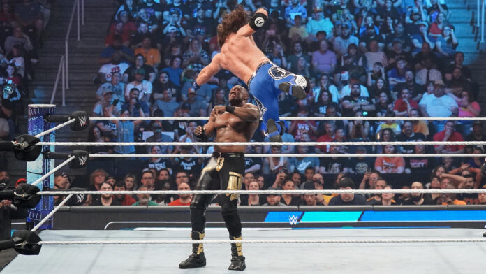 WWE: SmackDown è casa sua! AJ Styles raggiunge Rollins in finale per il nuovo WHC a Night of Champions