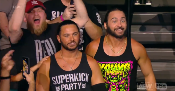 AEW: Young Bucks sul ring a Dynamite, interessantissimo Tag-Team Match con i Lucha Brothers (quasi)