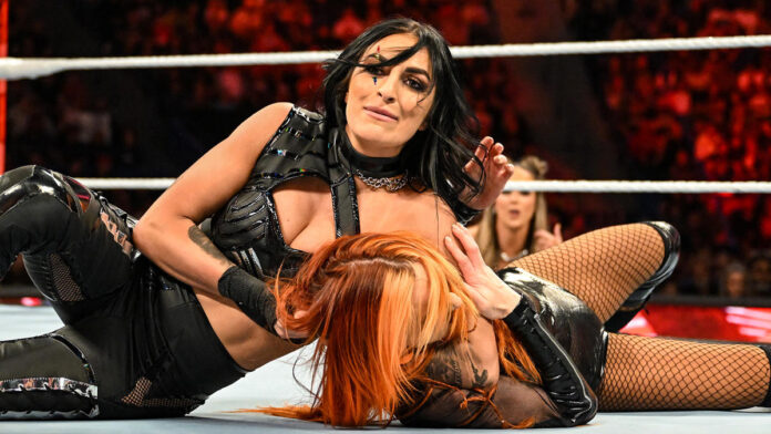 WWE: Il MITB ladder match femminile prende forma, ecco le due qualificate di stanotte