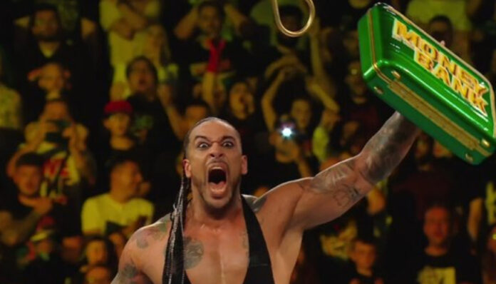Non solo il World Heavyweight Title: Damian Priest rinnova con la WWE!