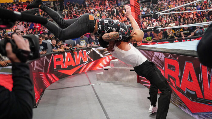 WWE: Una buona puntata di Raw si conferma stabile negli ascolti