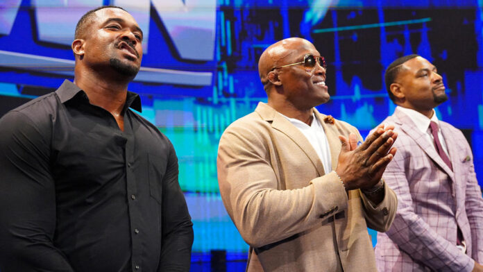 WWE: Gli Street Profits tornano ad NXT e puntano i titoli di coppia