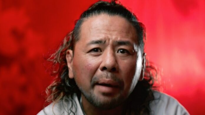 WWE: Nakamura spiega cosa ha bisbigliato a Rollins, conosce il suo punto debole