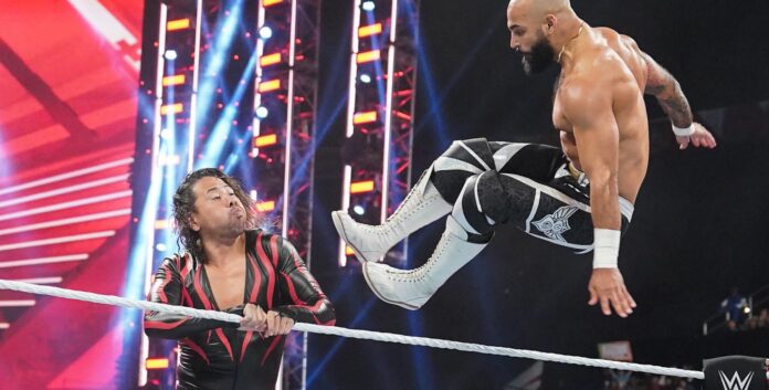 WWE: Ecco come è andato il Falls Count Anywhere match tra Nakamura e Ricochet