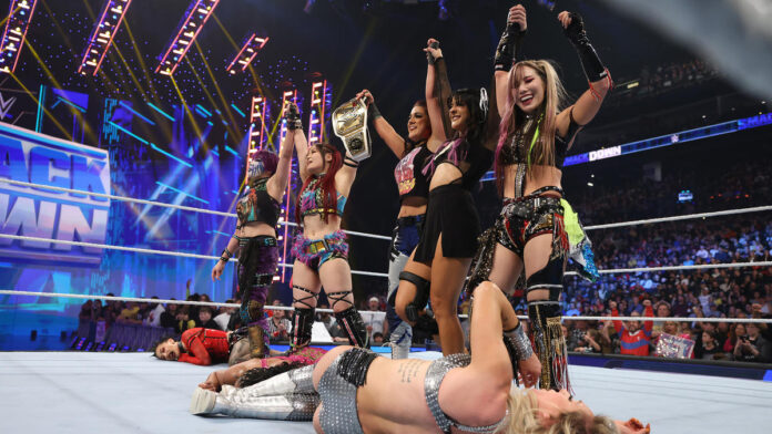 WWE: Curioso siparietto tra Bayley e Kairi Sane al termine di SmackDown