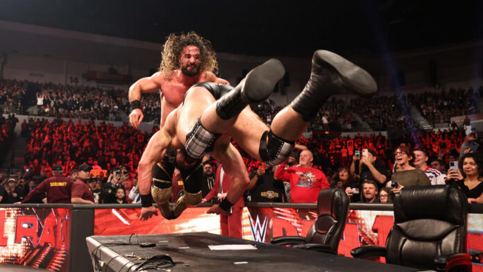 WWE: Questo titolo non s’ha da vincere, ancora una volta McIntyre sconfitto da Rollins