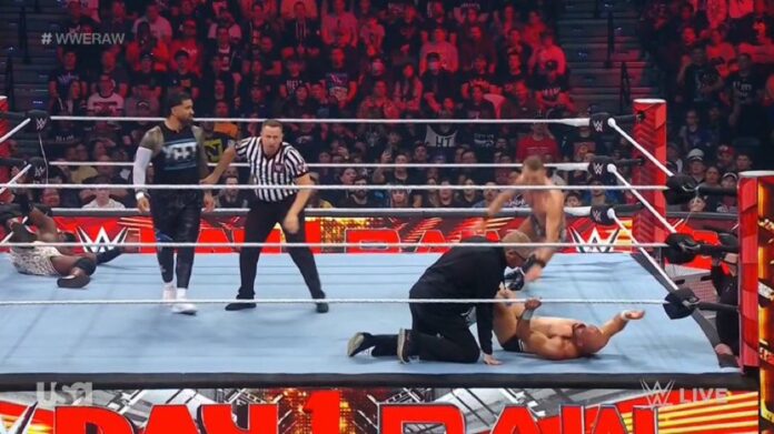 VIDEO: Incidente per Giovanni Vinci a Raw, i medici fermano il match