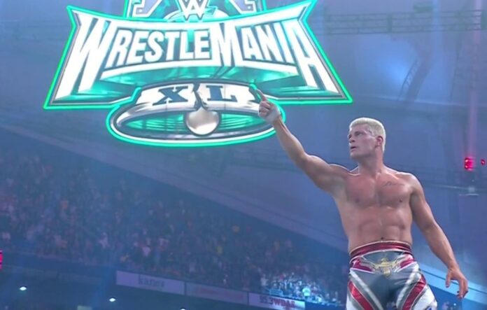 WWE: La magica notte di Cody, perde un dente, omaggia l’Elite e poi le scuse ai fan