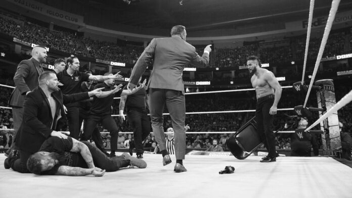 WWE: Solo Sikoa è un Tribal Chief vendicativo, Kevin Owens demolito dopo lo sfottò di 7 giorni fa
