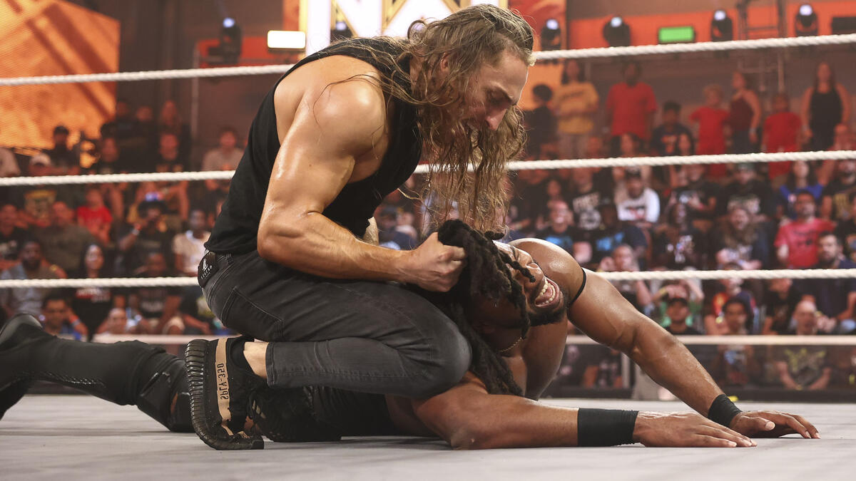 WWE: Pete Dunne torna ad NXT e mette nel mirino Trick Williams
