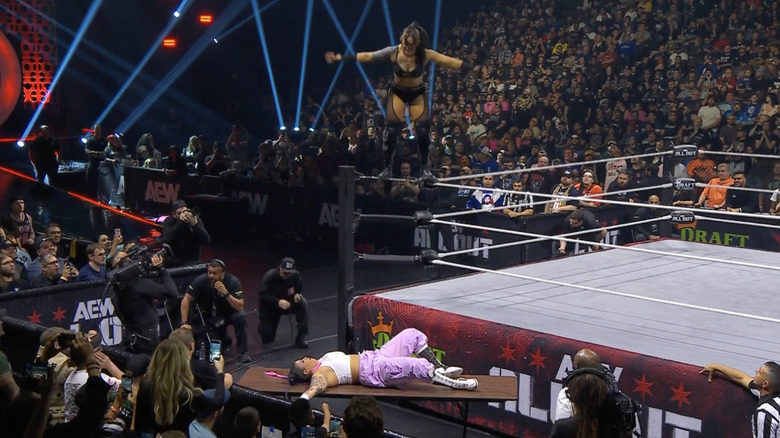 AEW All Out: Duro Street Fight Match tra Kris Statlander e Willow Nightingale