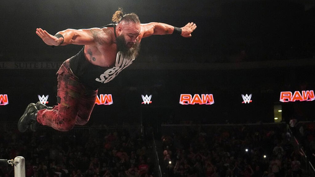 WWE: Braun Strowman subisce infortunio durante il “Last Monster Standing” Match a Raw