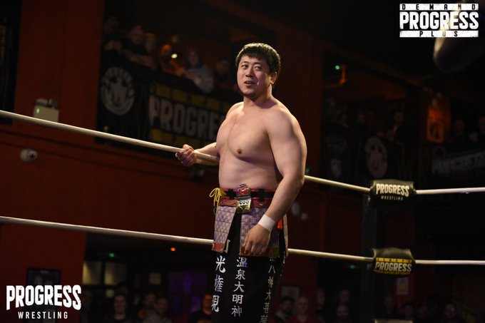 VIDEO: Il wrestler NOAH Yoshiki Inamura arriva al Performance Center