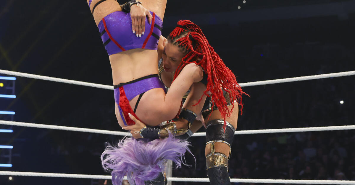 WWE: B Fab impressiona tutti nel backstage