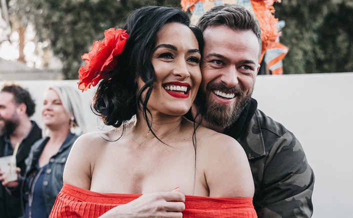 Nikki Bella e Artem Chigvintsev finalizzano il divorzio due mesi dopo la separazione