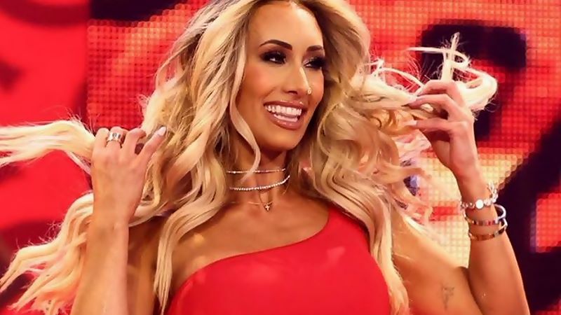 WWE: Carmella si sottopone a ulteriori accertamenti per un persistente infortunio al piede