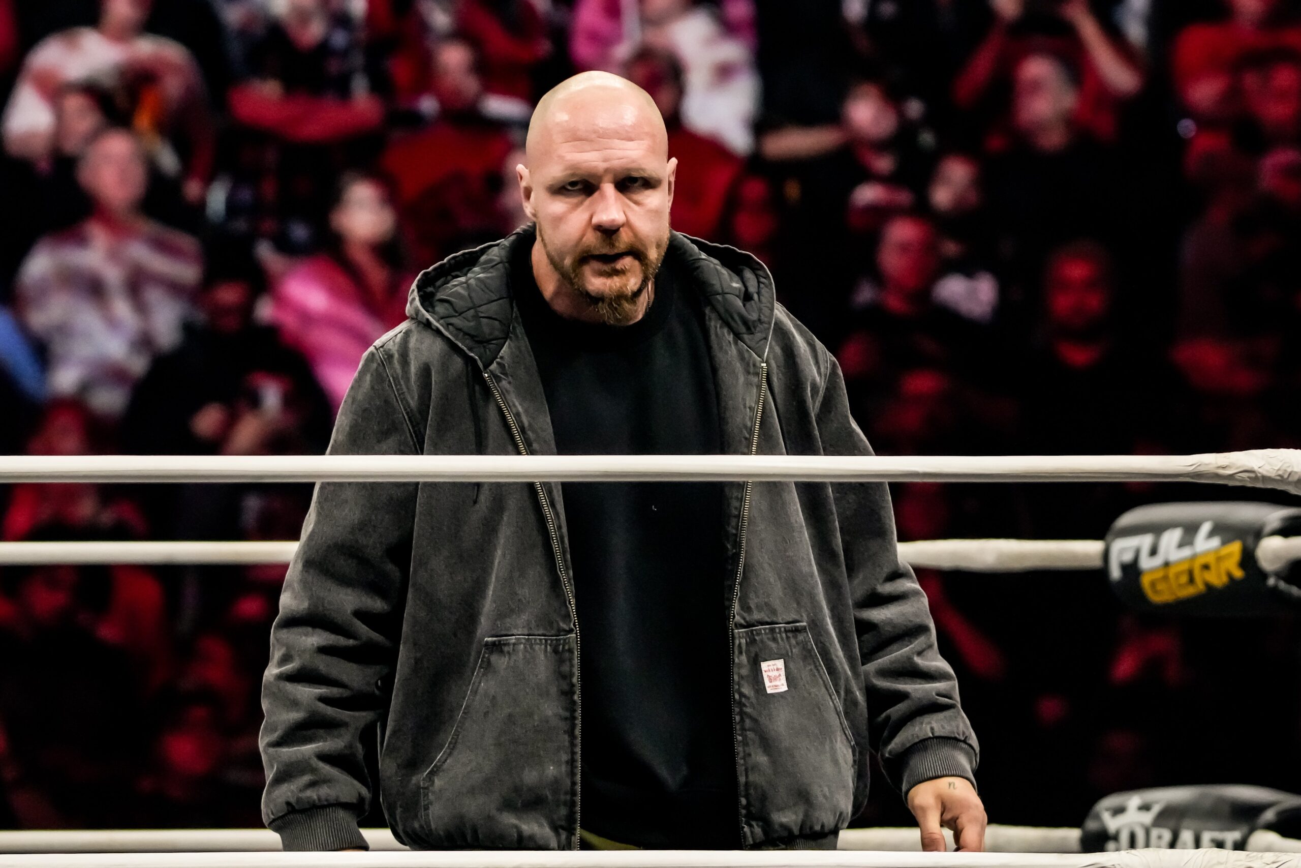 AEW: Jon Moxley mantiene il titolo contro Orange Cassidy a Full Gear, nel post match arriva chiunque