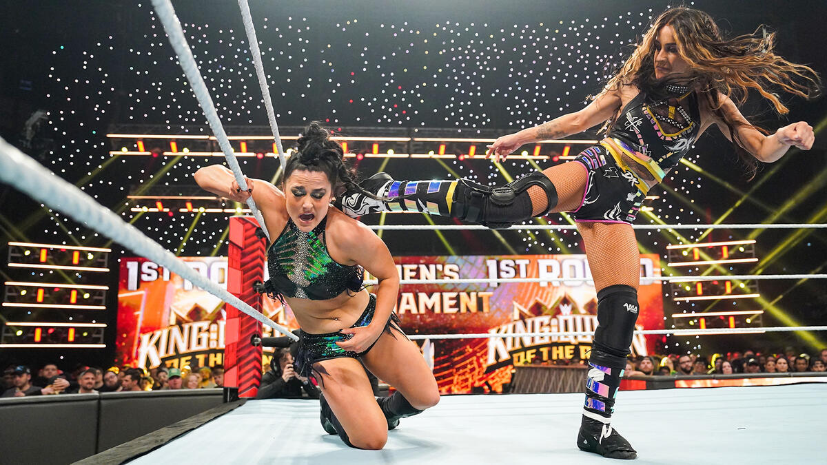 WWE: I motivi del rinvio della finale per il titolo Intercontinentale femminile