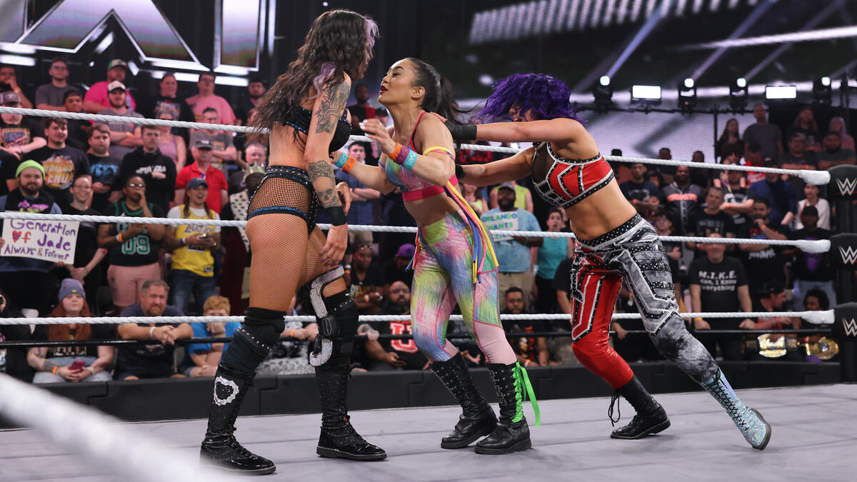 WWE: Cora Jade sorprende Bayley grazie a Roxanne Perez e viene aggiunta al match titolato