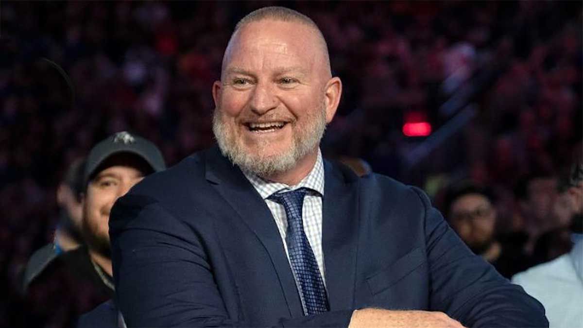 WWE: Rivoluzione a SmackDown, Road Dogg nominato co lead writer